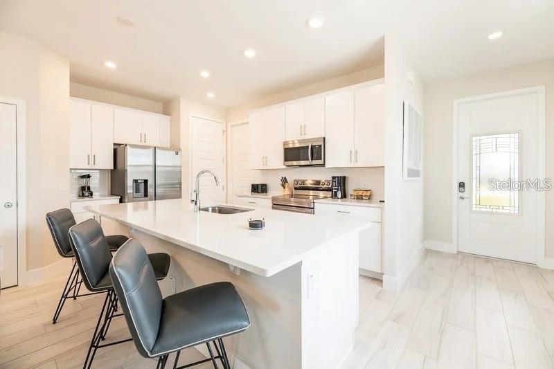 REUNION FAIRWAYS 17 & 18 PH 3 - Residential Lease