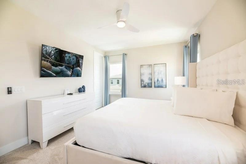 REUNION FAIRWAYS 17 & 18 PH 3 - Residential Lease