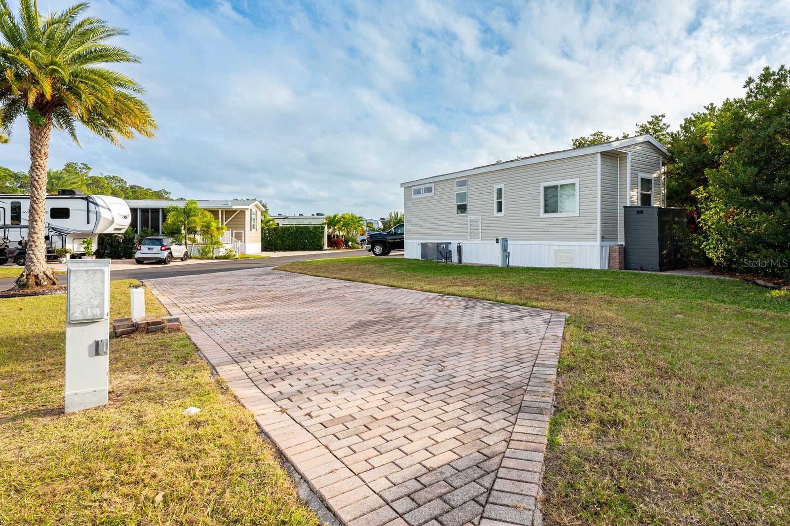 ELITE RESORTS AT CITRUS VALLEY CONDO UNIT 19 - Land