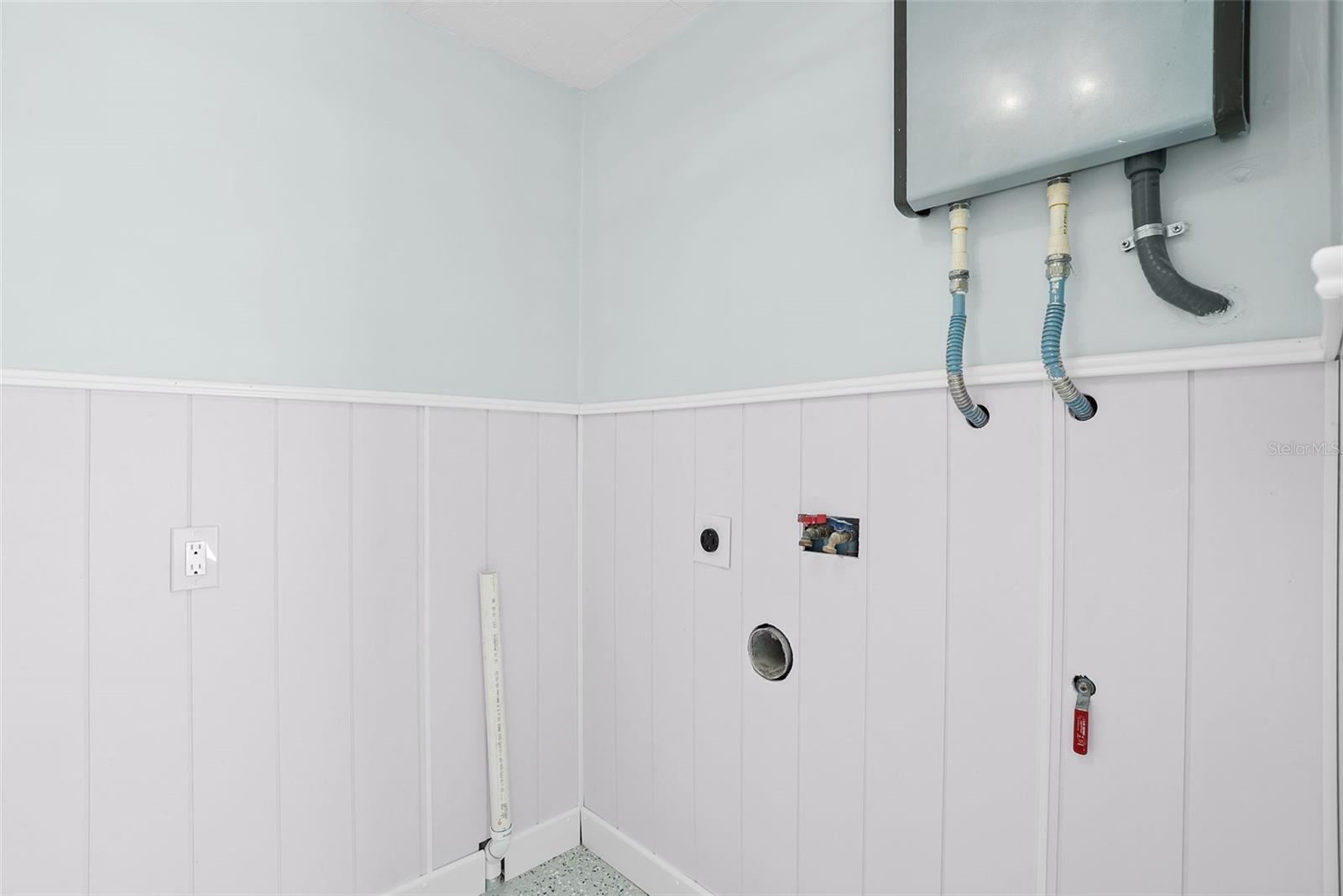 SURFSIDE SUB 4 - Residential