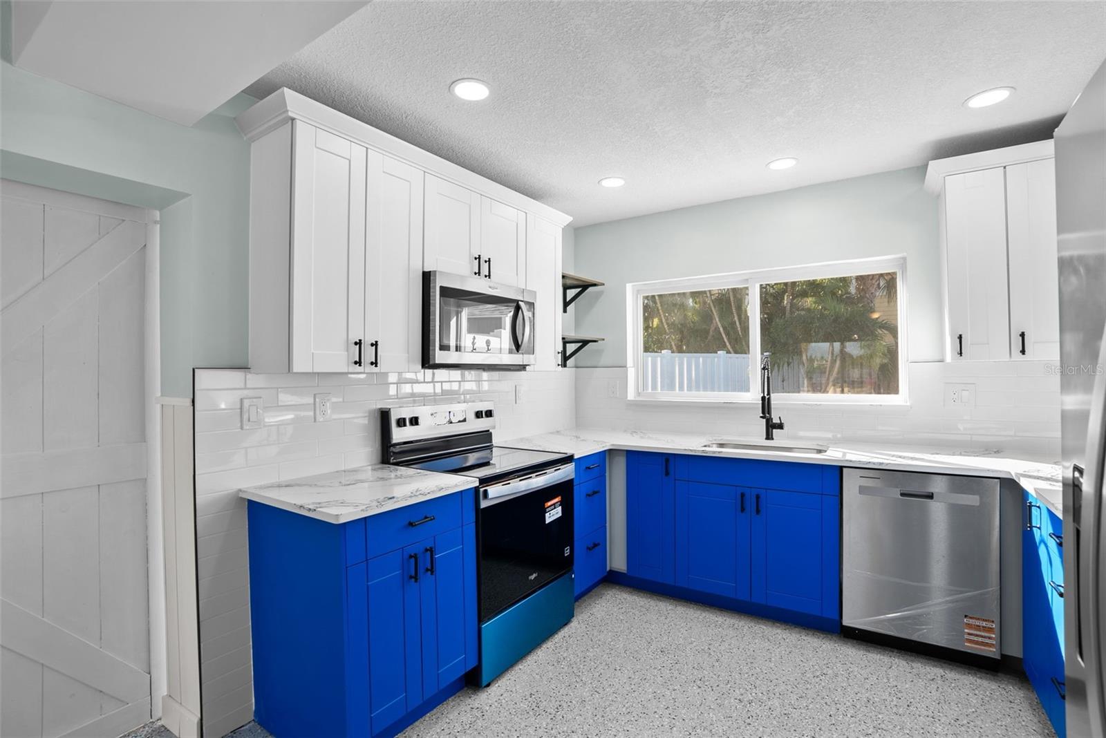 SURFSIDE SUB 4 - Residential