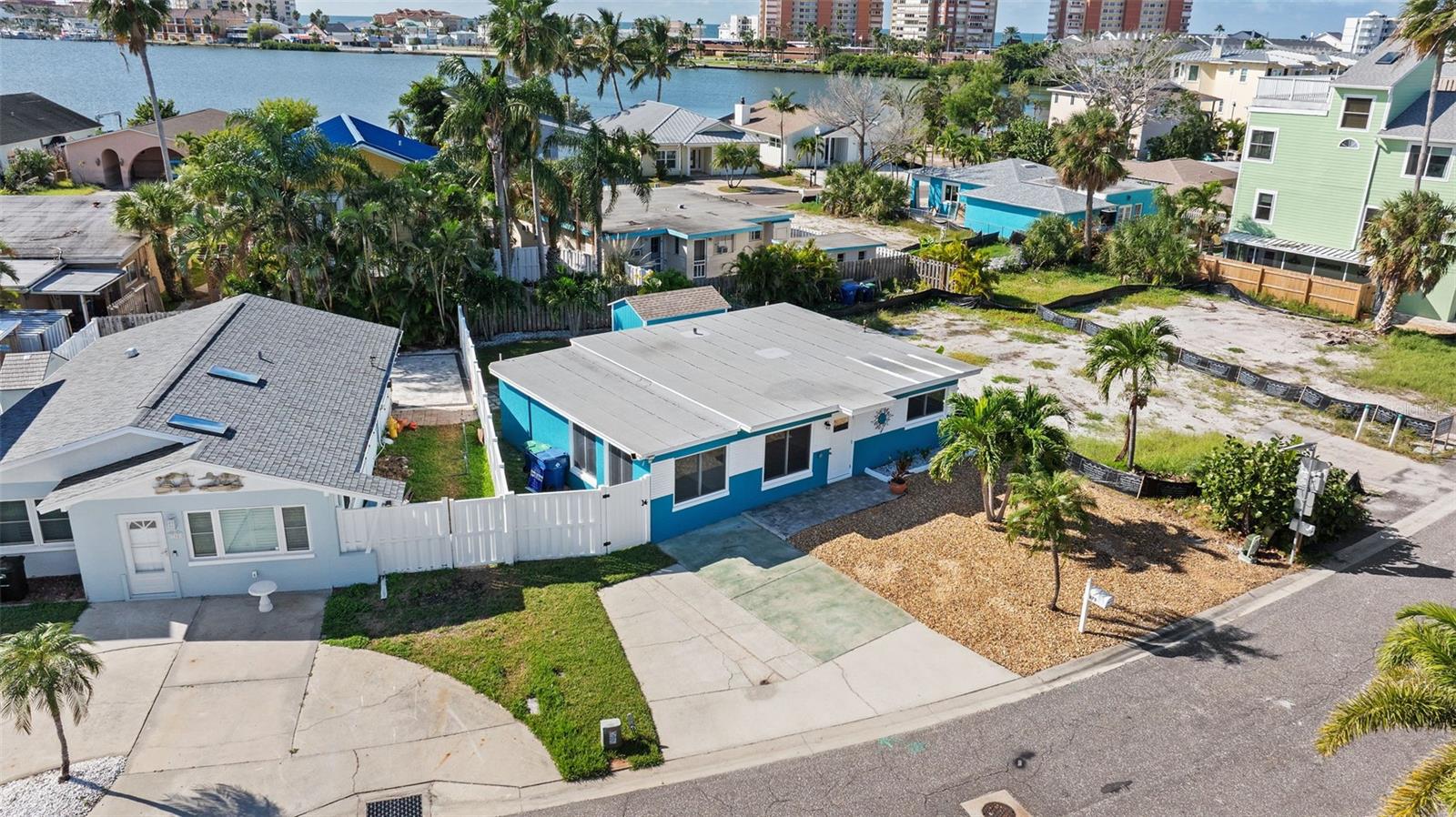 SURFSIDE SUB 4 - Residential