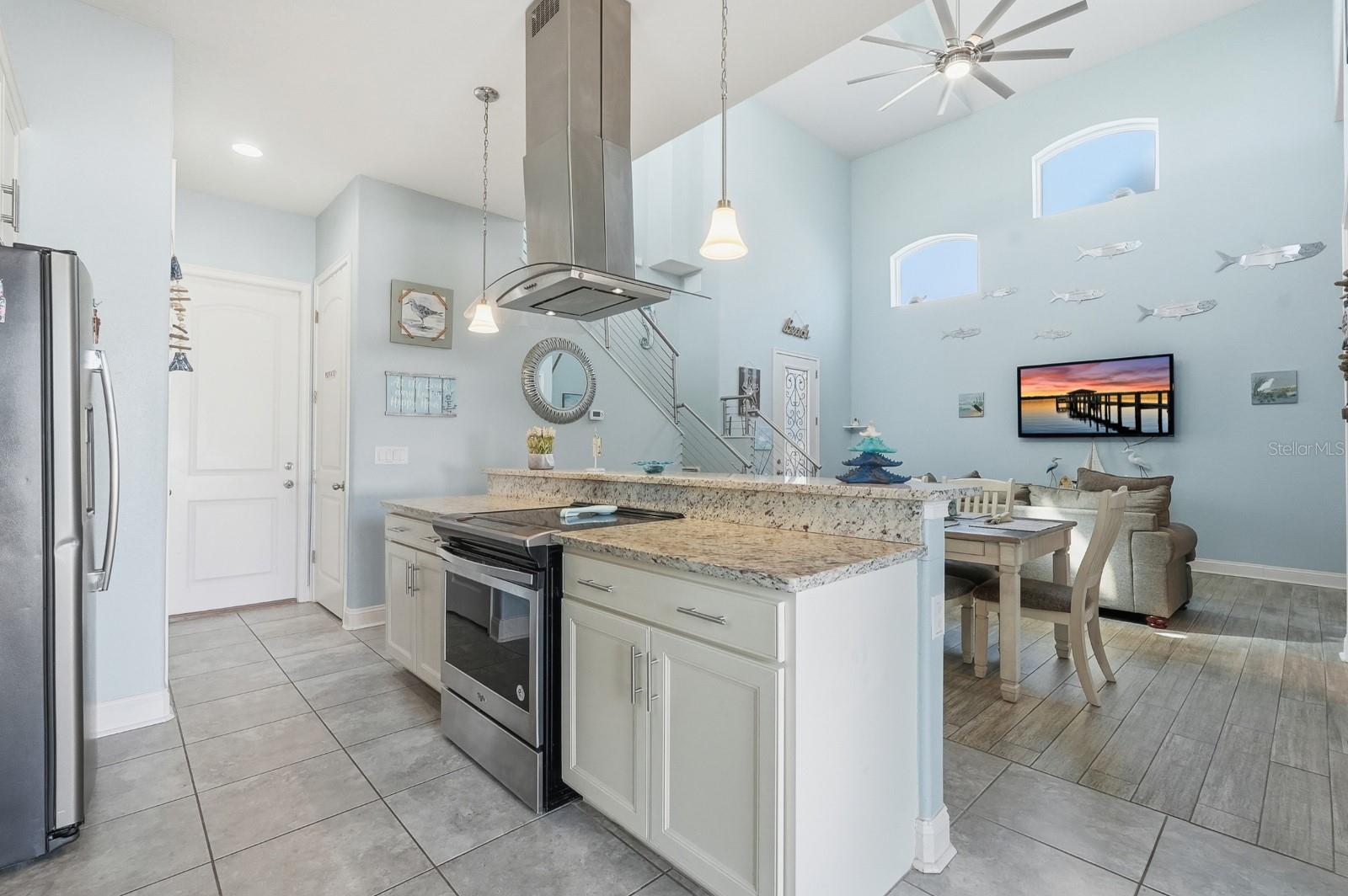 ORMOND BEACH PLAZA - Residential