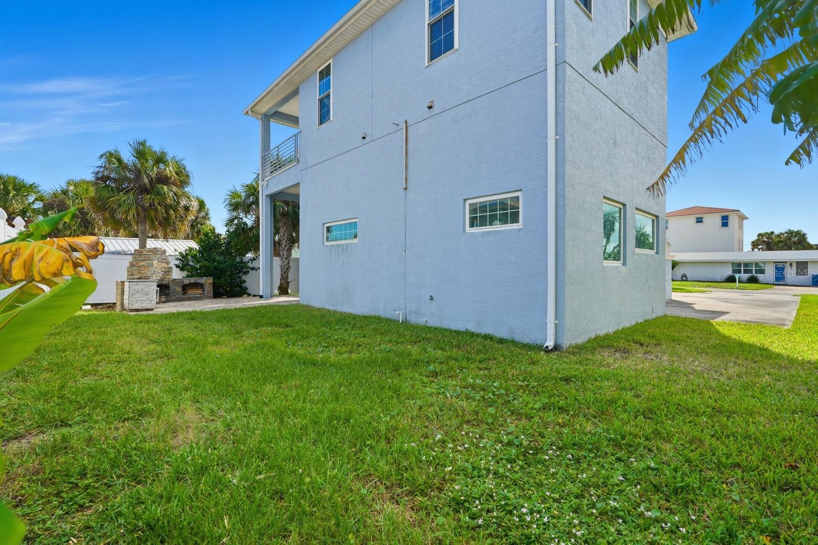 ORMOND BEACH PLAZA - Residential