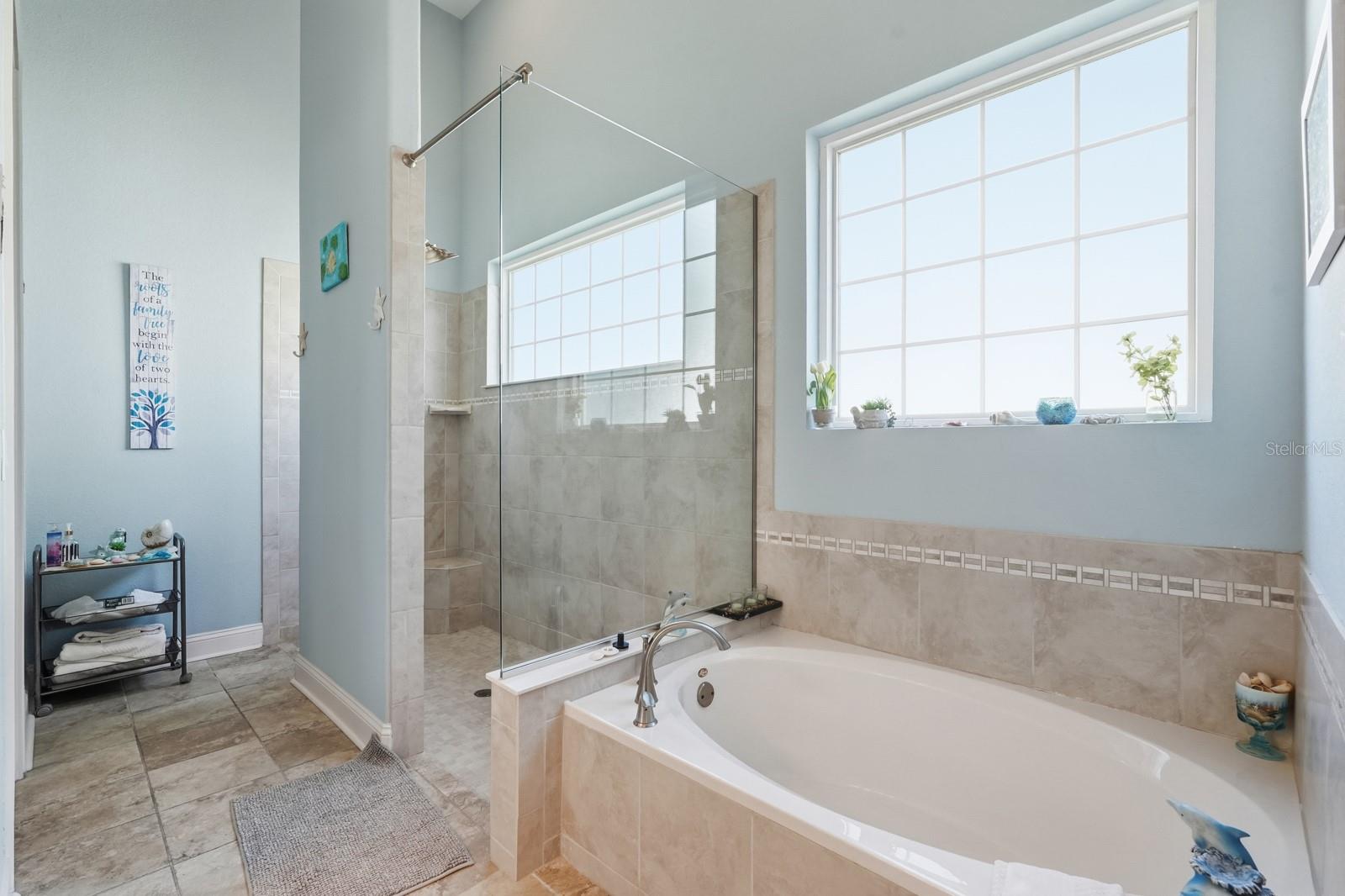 ORMOND BEACH PLAZA - Residential