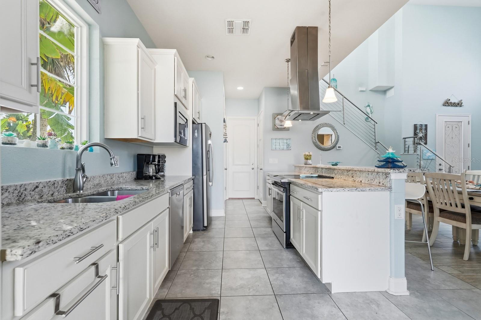 ORMOND BEACH PLAZA - Residential