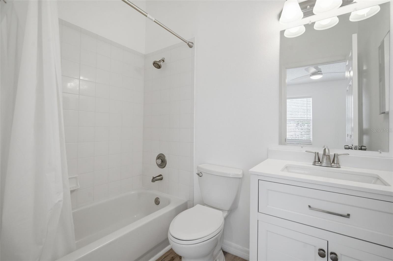 BAYSIDE KEY PH II - Residential