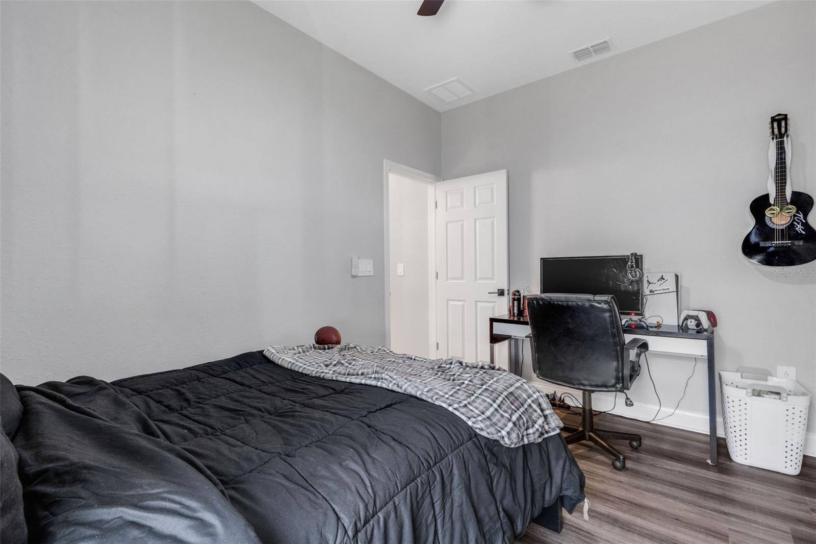 KEEN'S GROVE - Residential