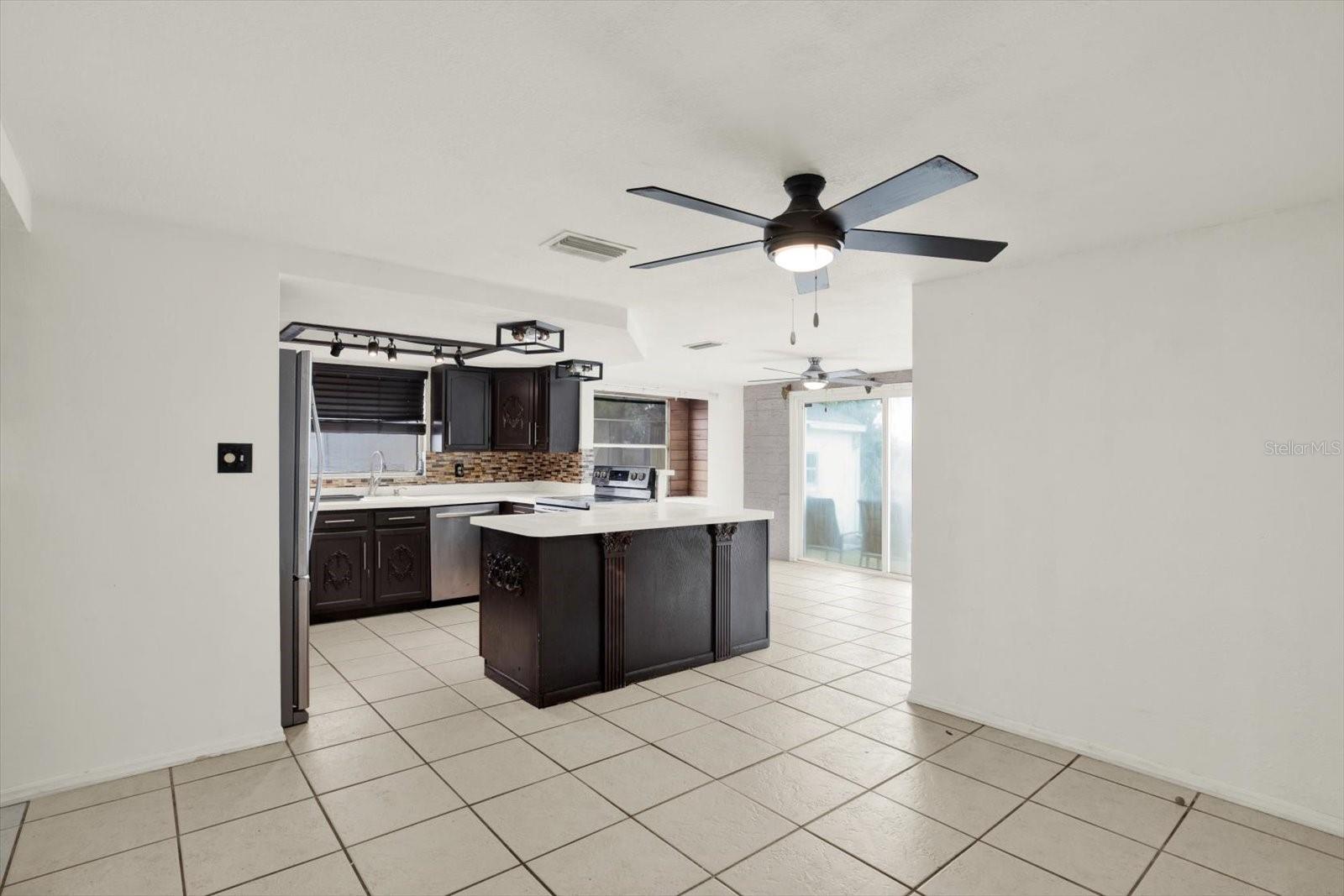 HOLIDAY LAKE ESTATES - Residential