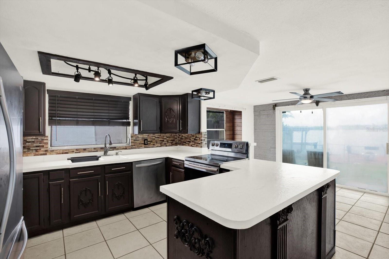 HOLIDAY LAKE ESTATES - Residential