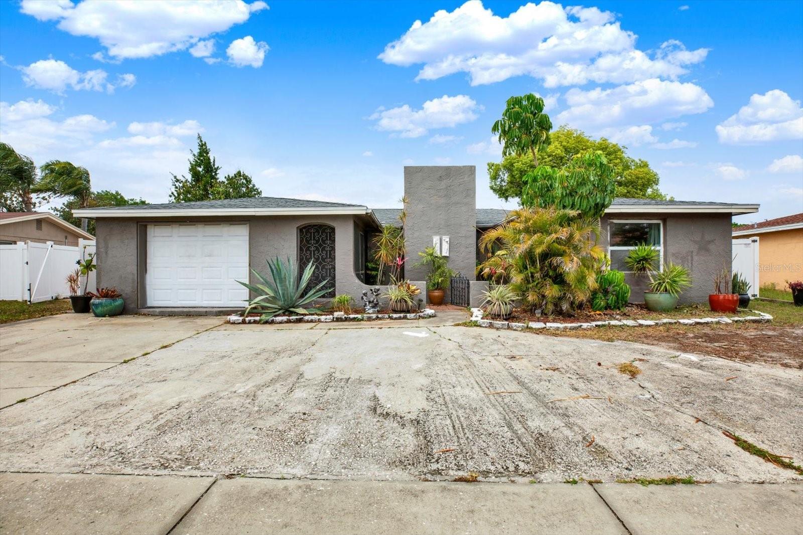 HOLIDAY LAKE ESTATES - Residential