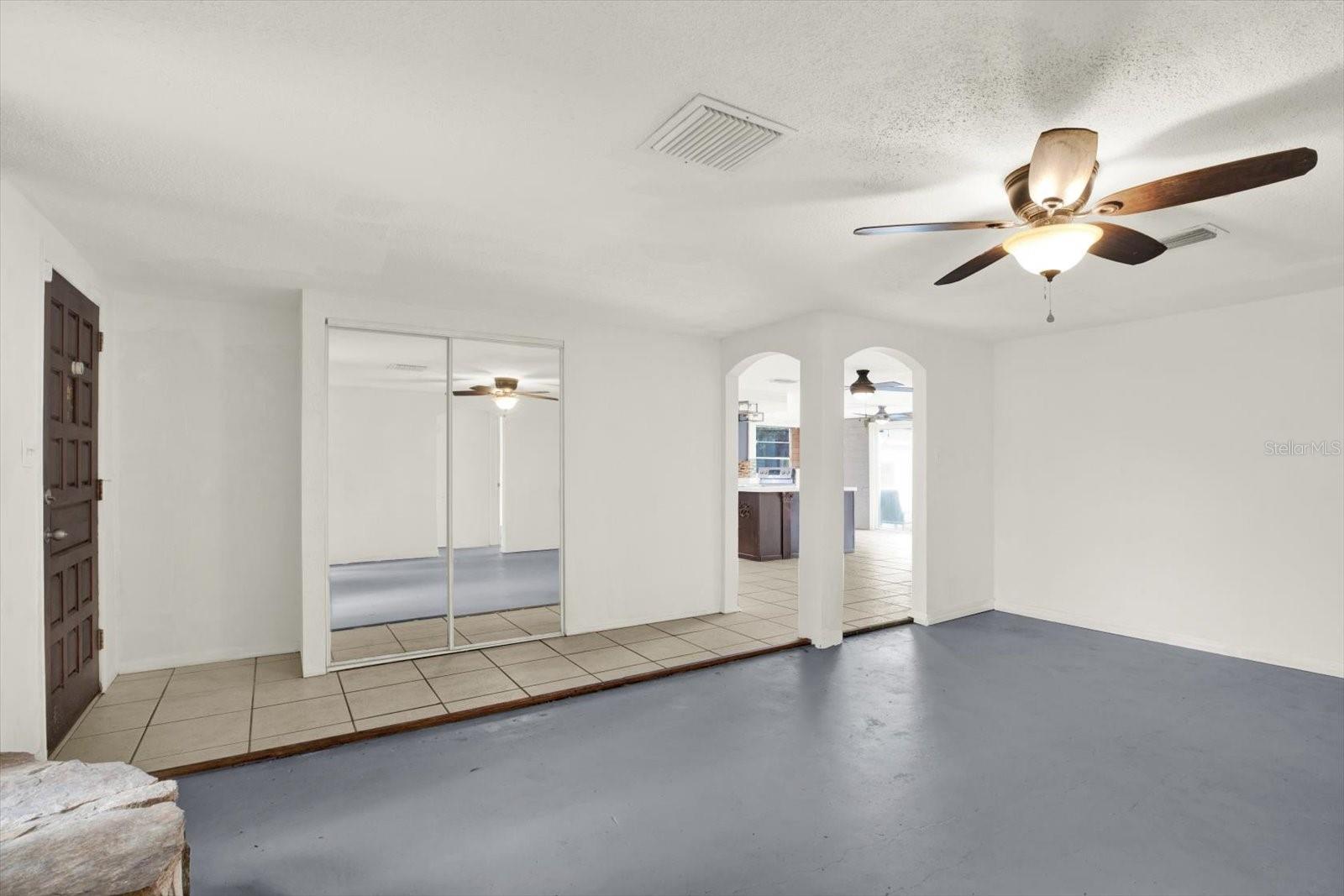 HOLIDAY LAKE ESTATES - Residential