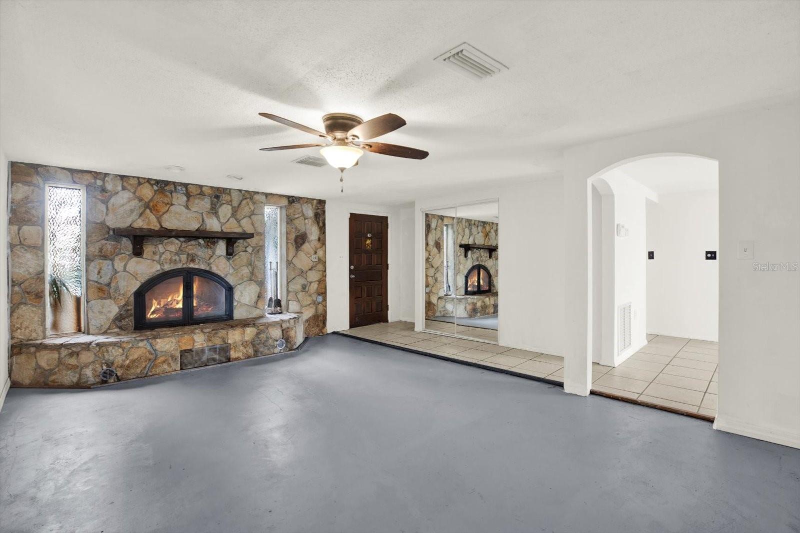 HOLIDAY LAKE ESTATES - Residential