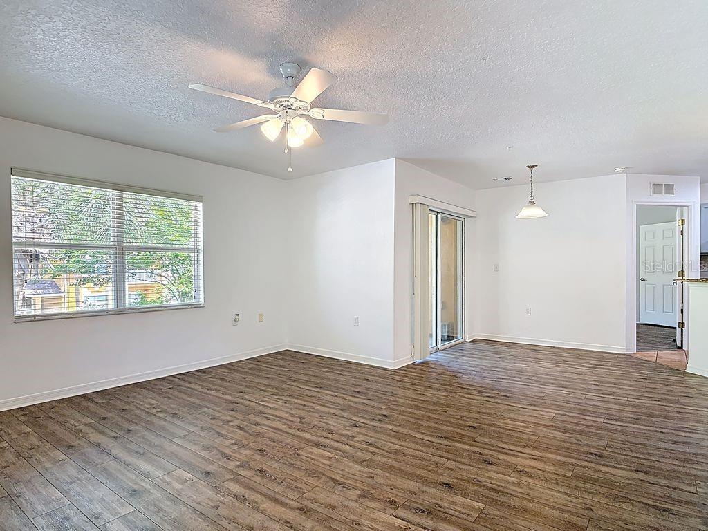 PALM POINTE 1 - Residential