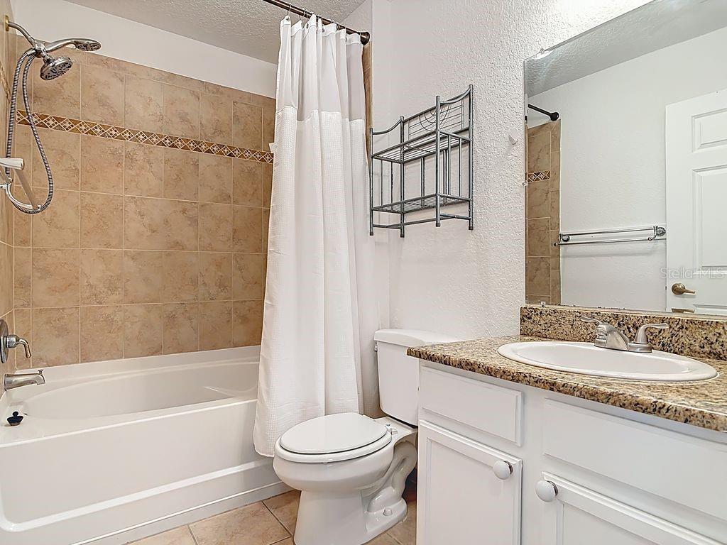 PALM POINTE 1 - Residential