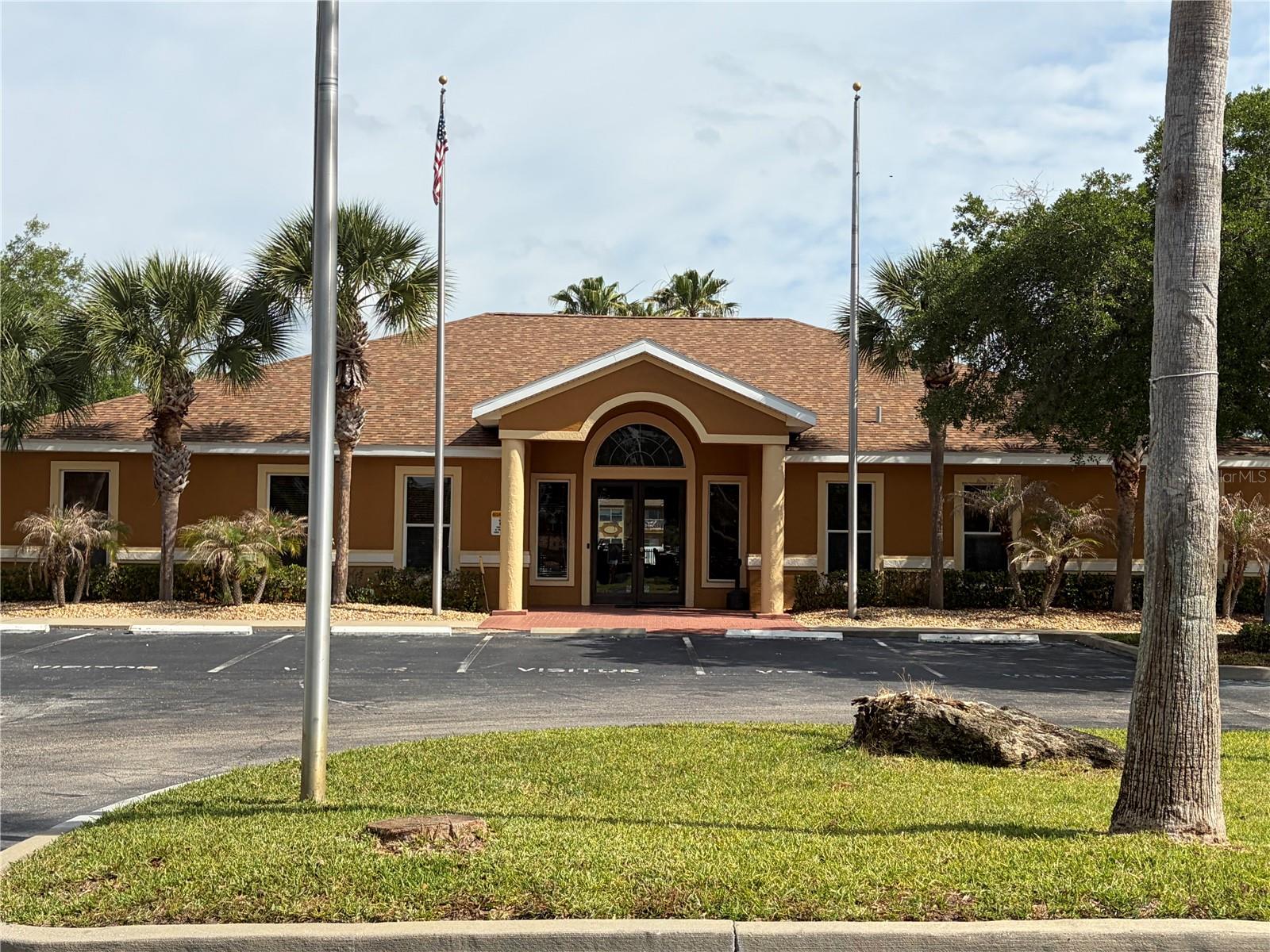 PALM POINTE 1 - Residential