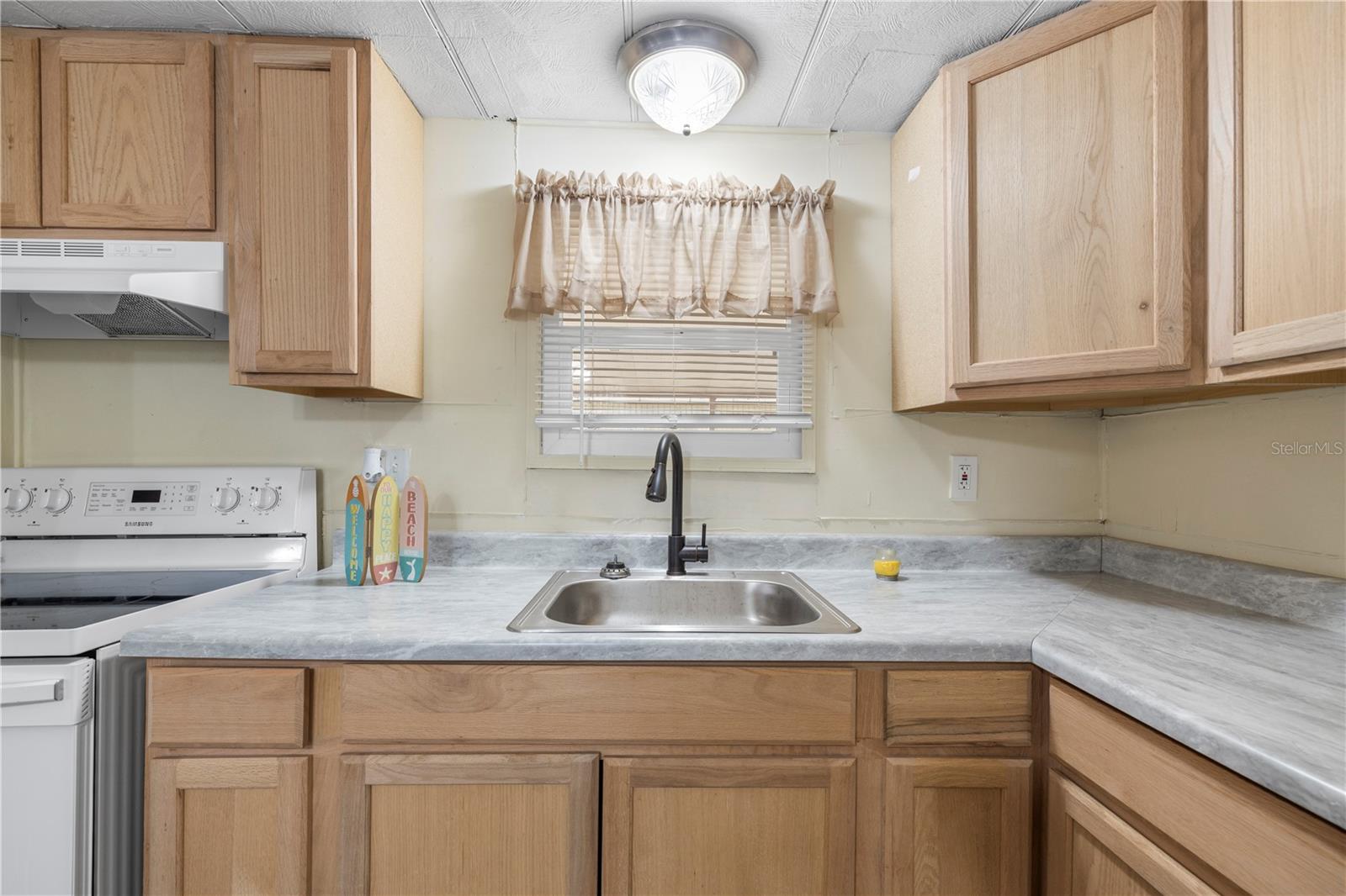 OAKS ROYAL MOBILE HOME SUB - Residential