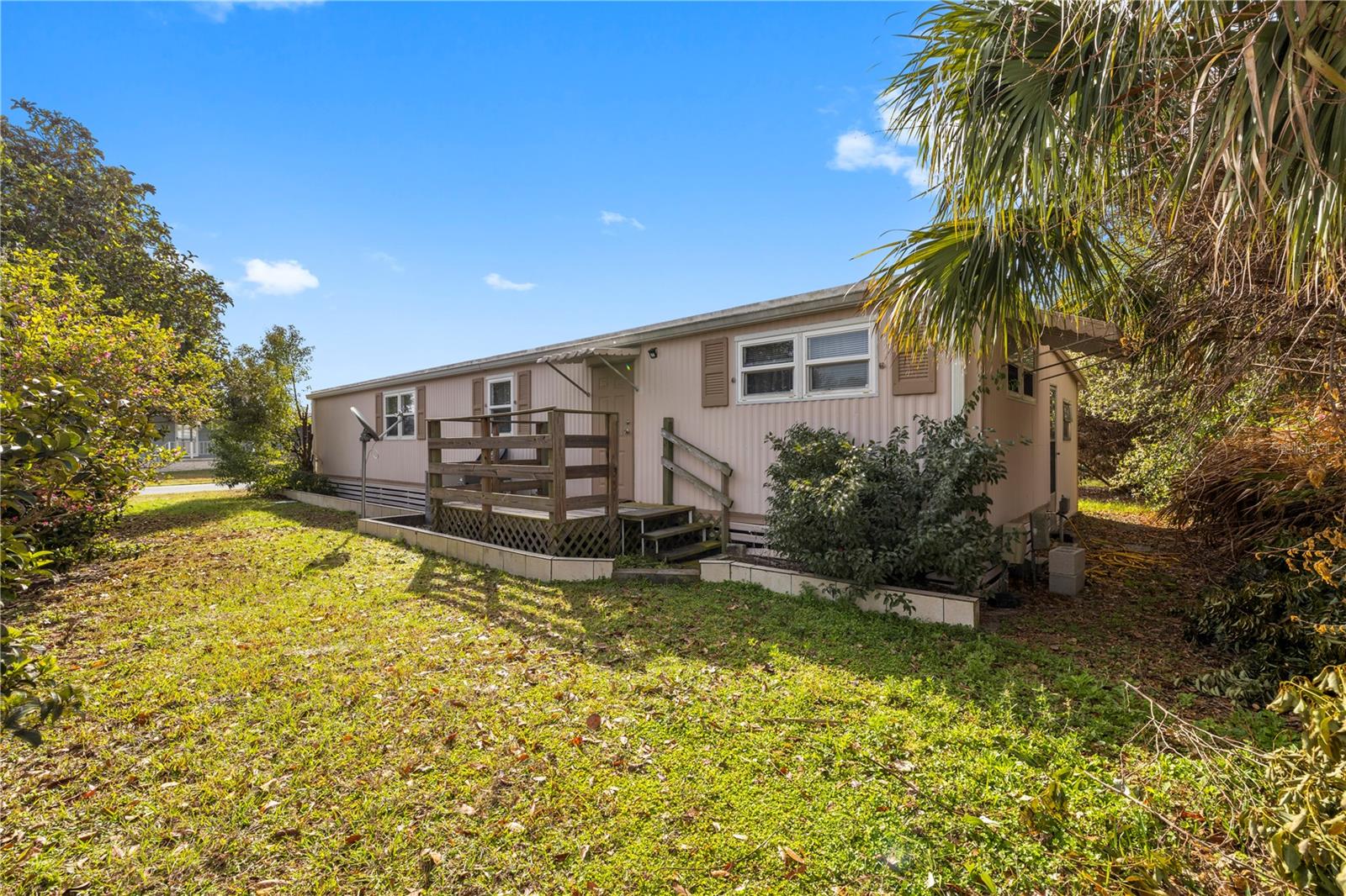 OAKS ROYAL MOBILE HOME SUB - Residential