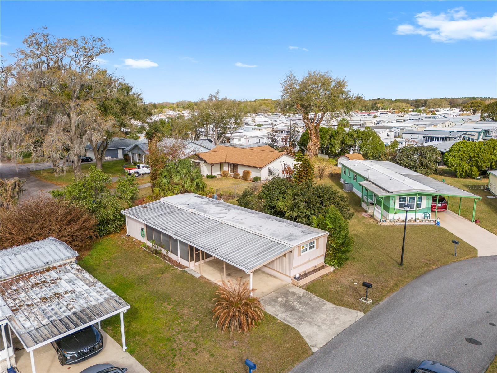 OAKS ROYAL MOBILE HOME SUB - Residential