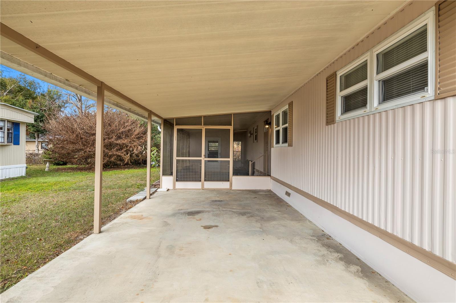 OAKS ROYAL MOBILE HOME SUB - Residential