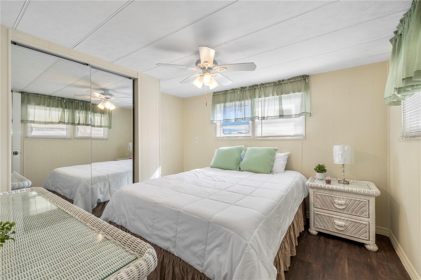 OAKS ROYAL MOBILE HOME SUB - Residential