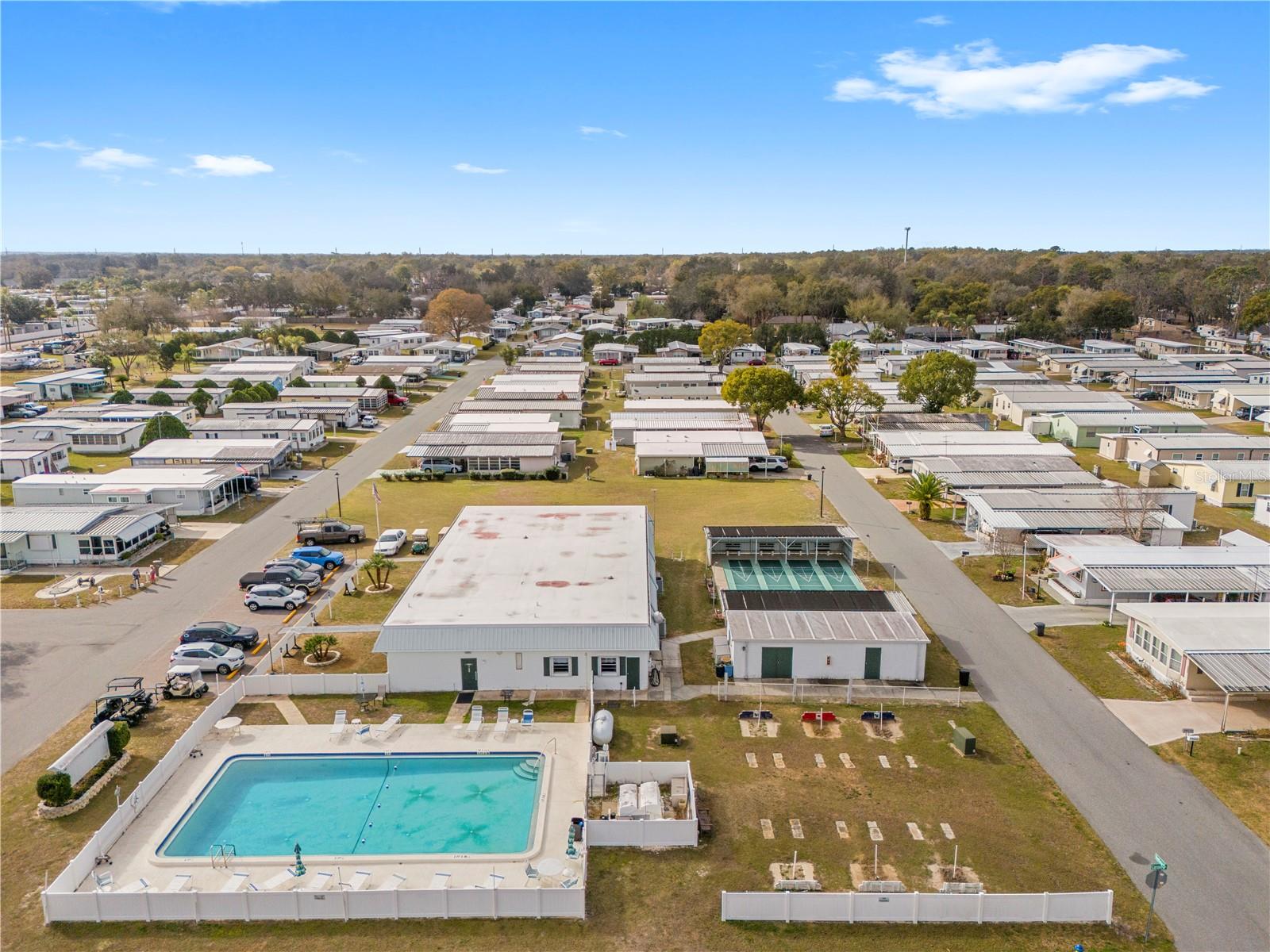 OAKS ROYAL MOBILE HOME SUB - Residential