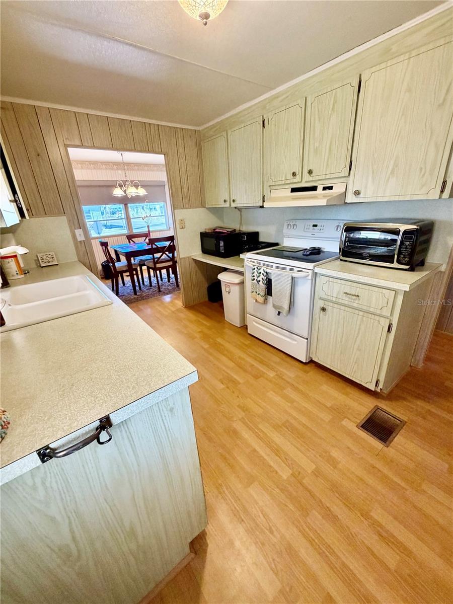 SUNSET PALMS UNREC - Residential