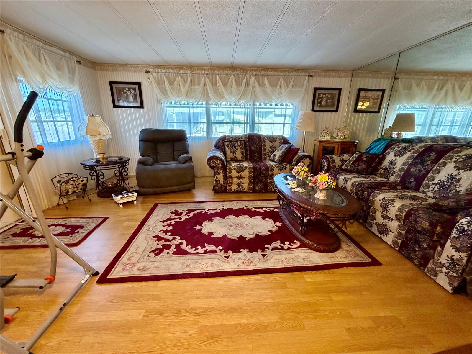 SUNSET PALMS UNREC - Residential