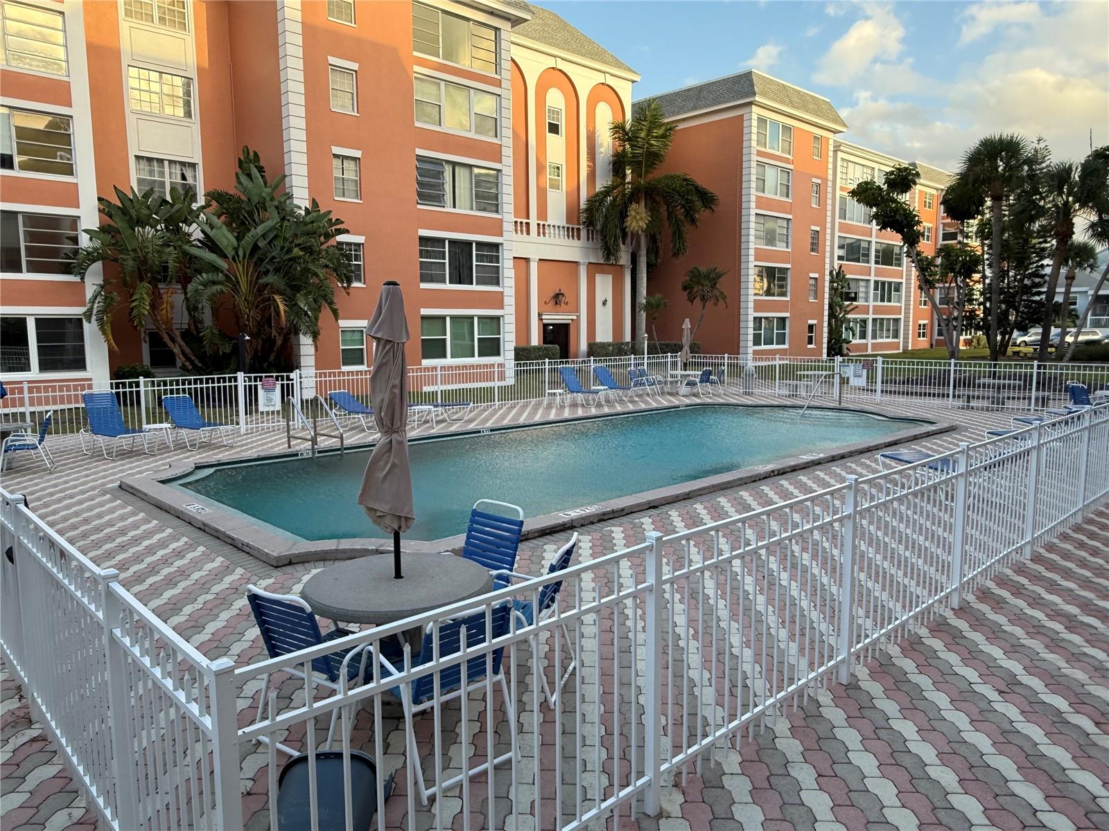 CROSSWINDS COLONY ONE CONDO - Residential