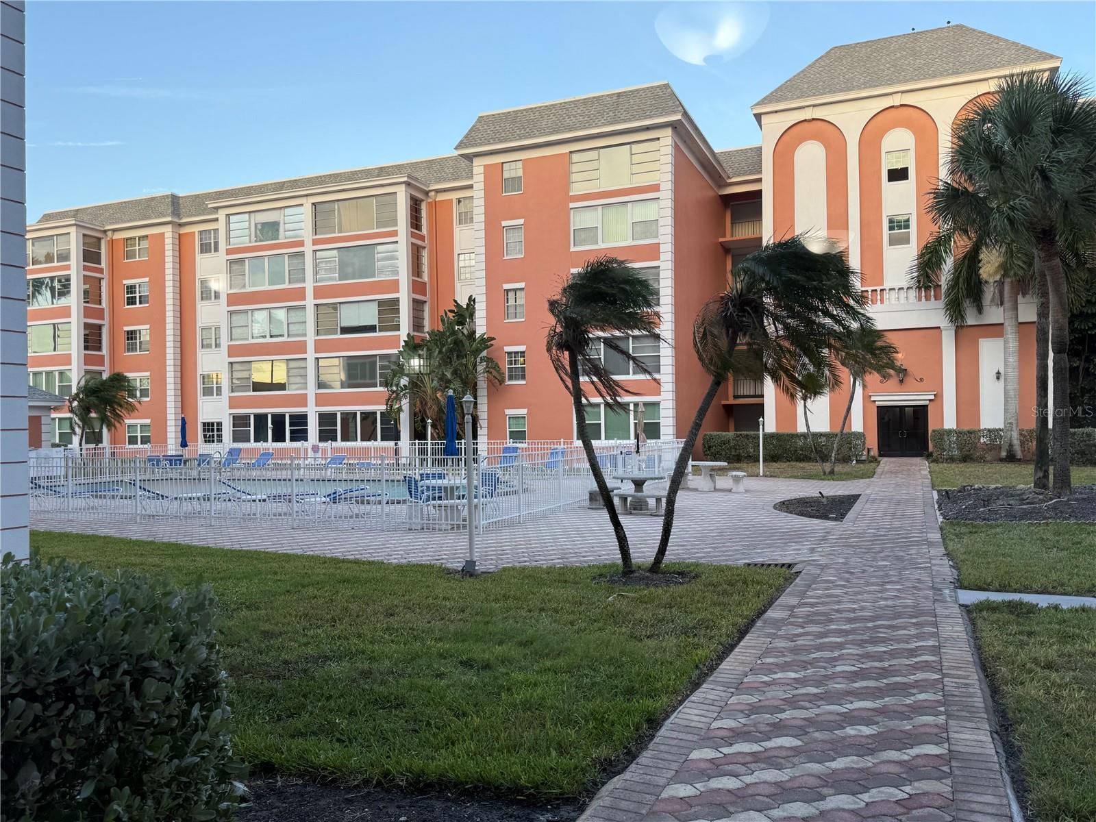 CROSSWINDS COLONY ONE CONDO - Residential