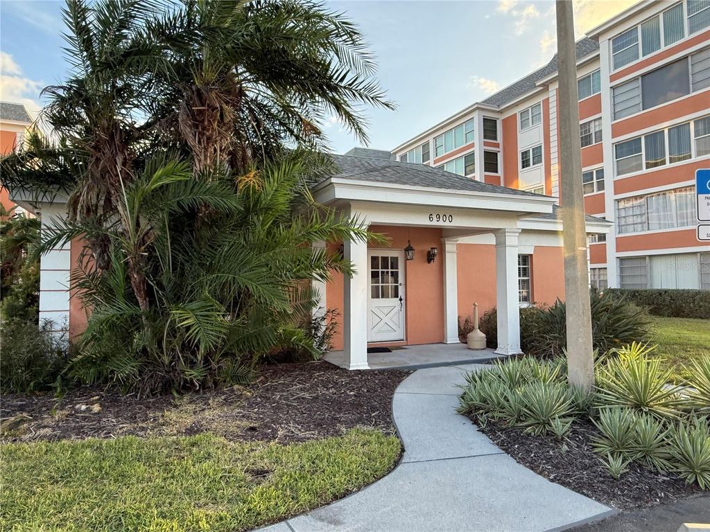 Photo of 6960 20th Avenue N #502, St Petersburg, FL 33710 (MLS # TB8434682)