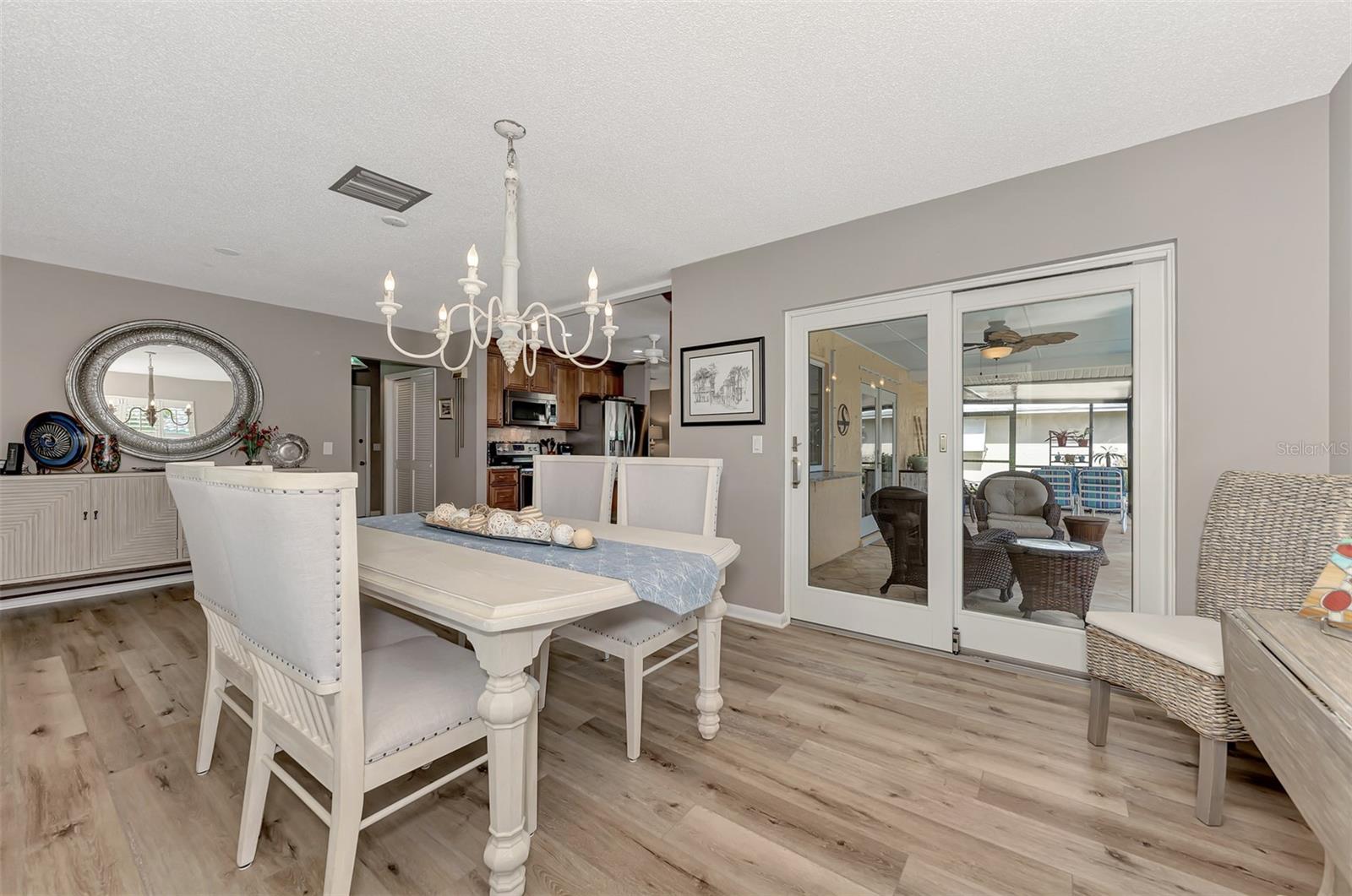 ENGLEWOOD ISLES SUB - Residential