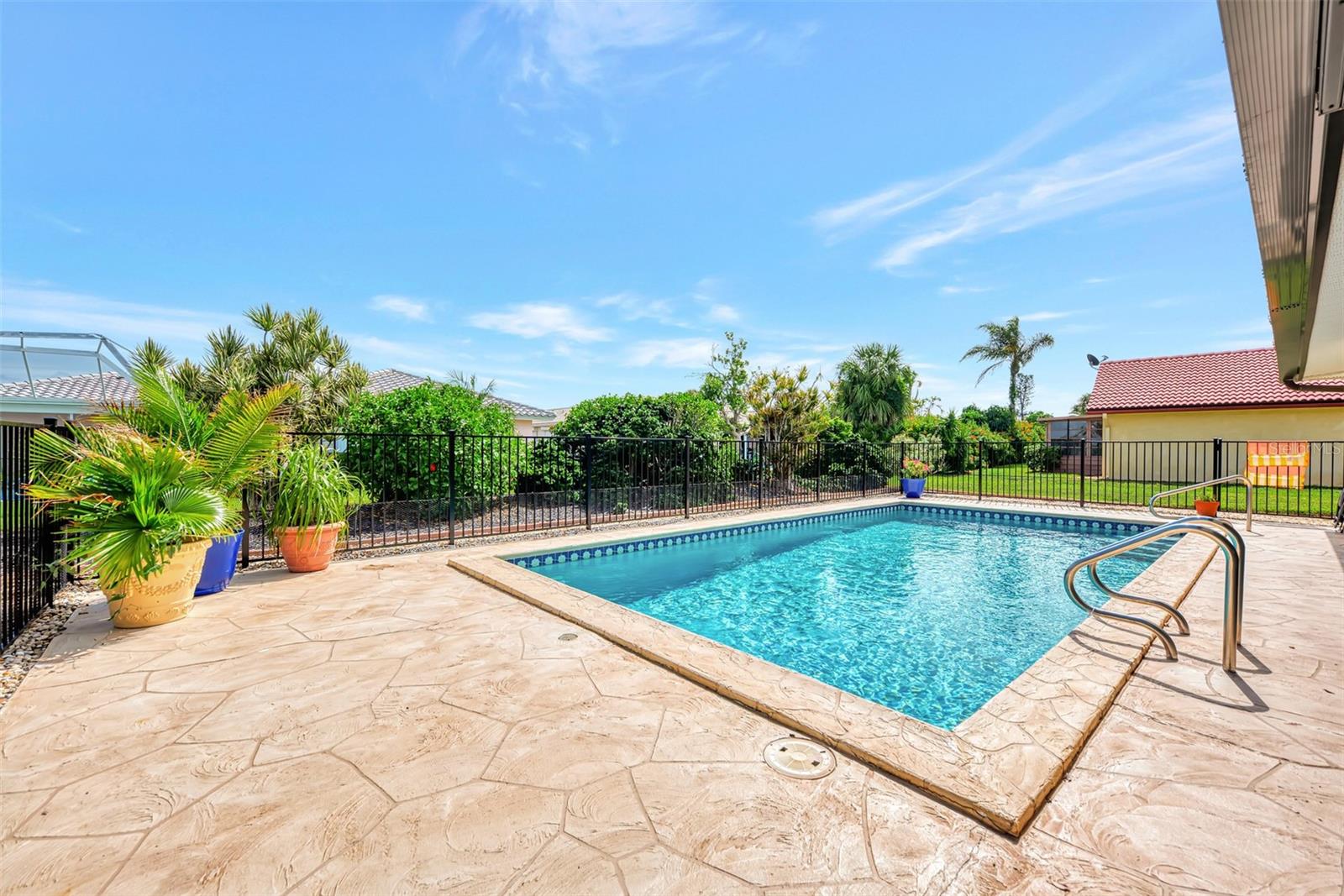 ENGLEWOOD ISLES SUB - Residential