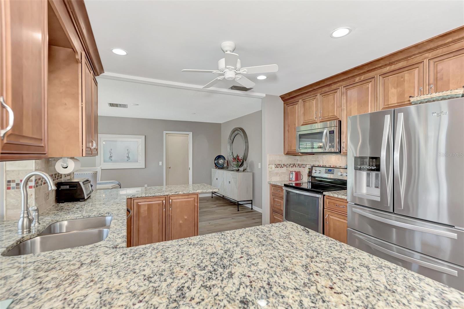 ENGLEWOOD ISLES SUB - Residential