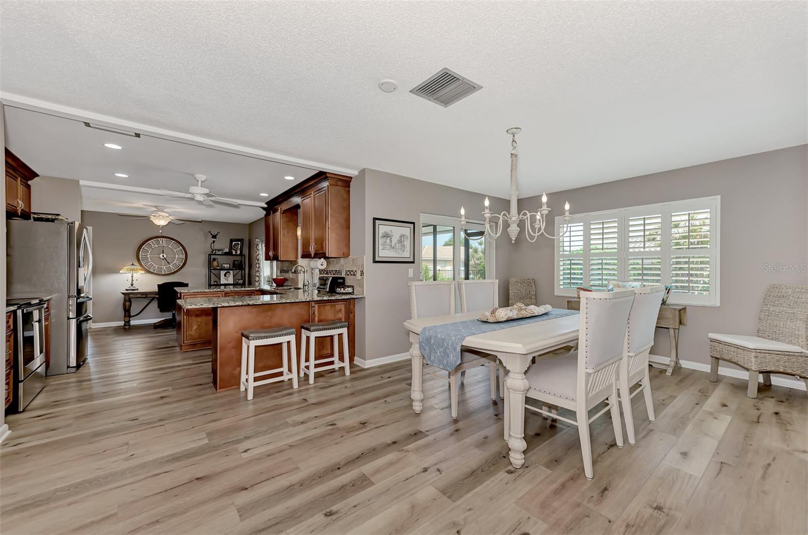 ENGLEWOOD ISLES SUB - Residential