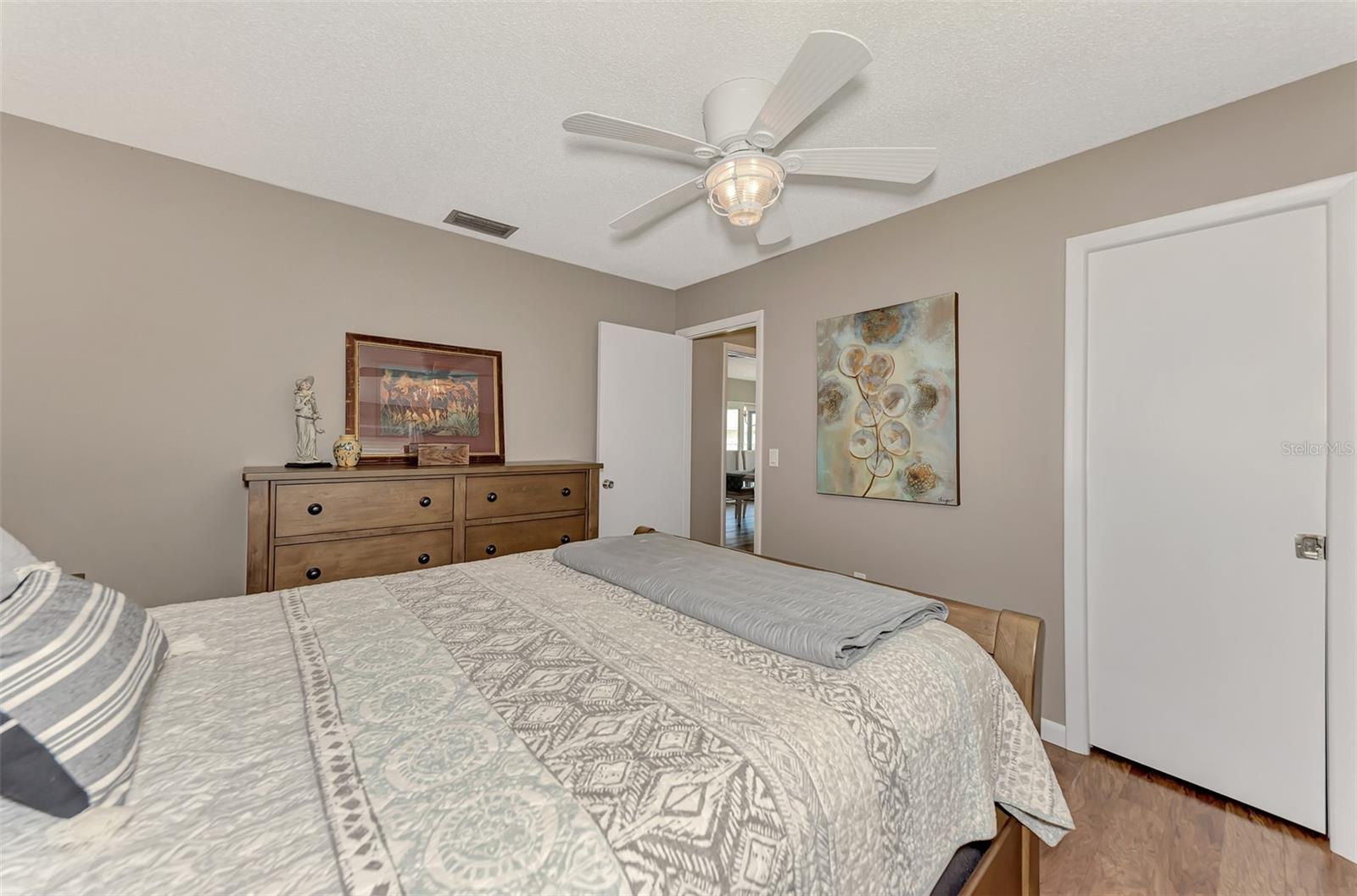 ENGLEWOOD ISLES SUB - Residential