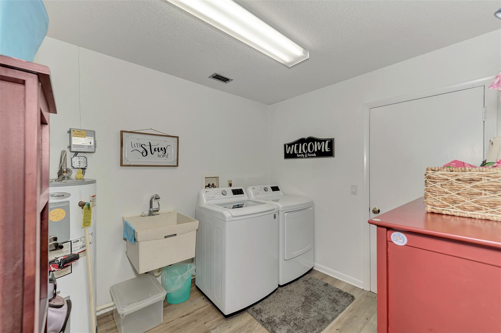 ENGLEWOOD ISLES SUB - Residential