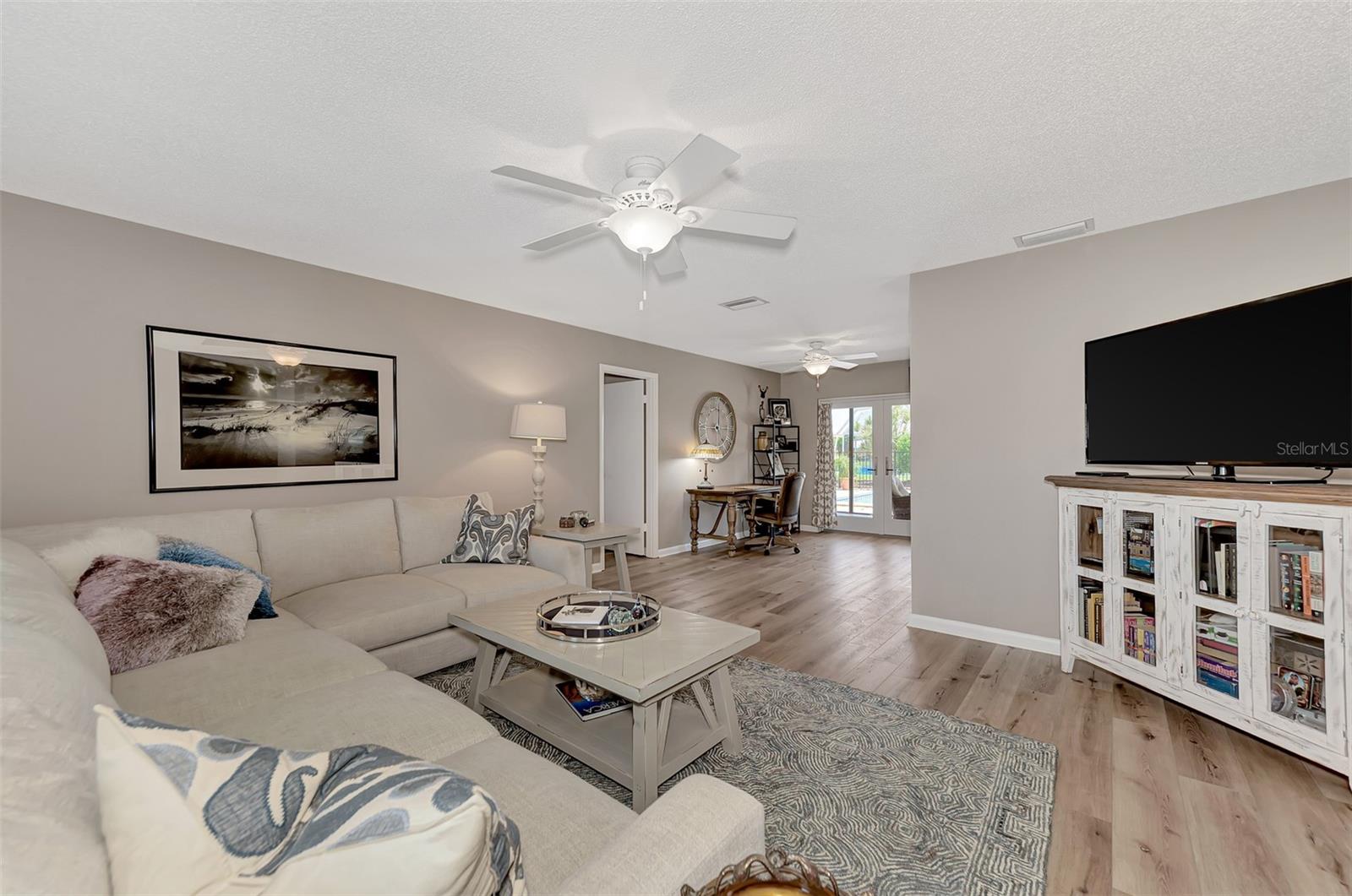 ENGLEWOOD ISLES SUB - Residential