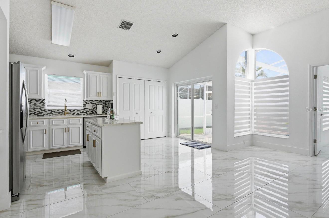 LINDFIELDS UNIT 2 - Residential
