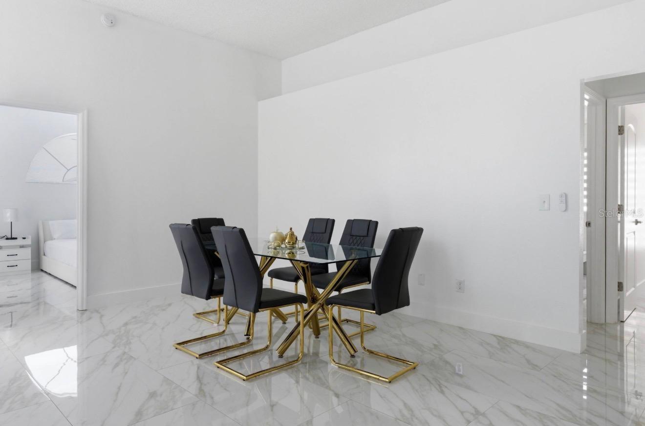 LINDFIELDS UNIT 2 - Residential