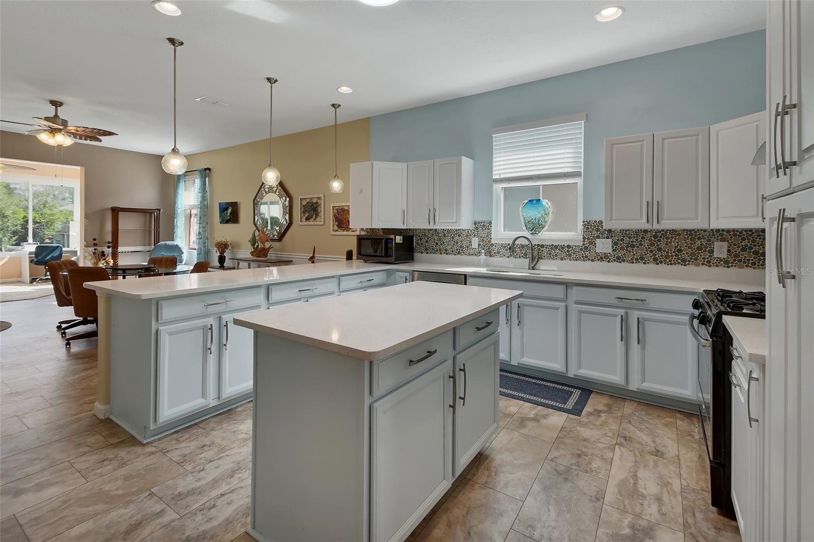 VICTORIA PARK INC 04 - Residential
