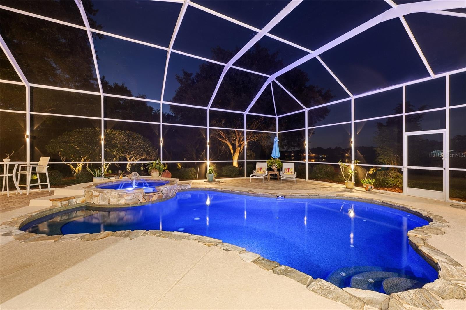 6119 CHENE COURT