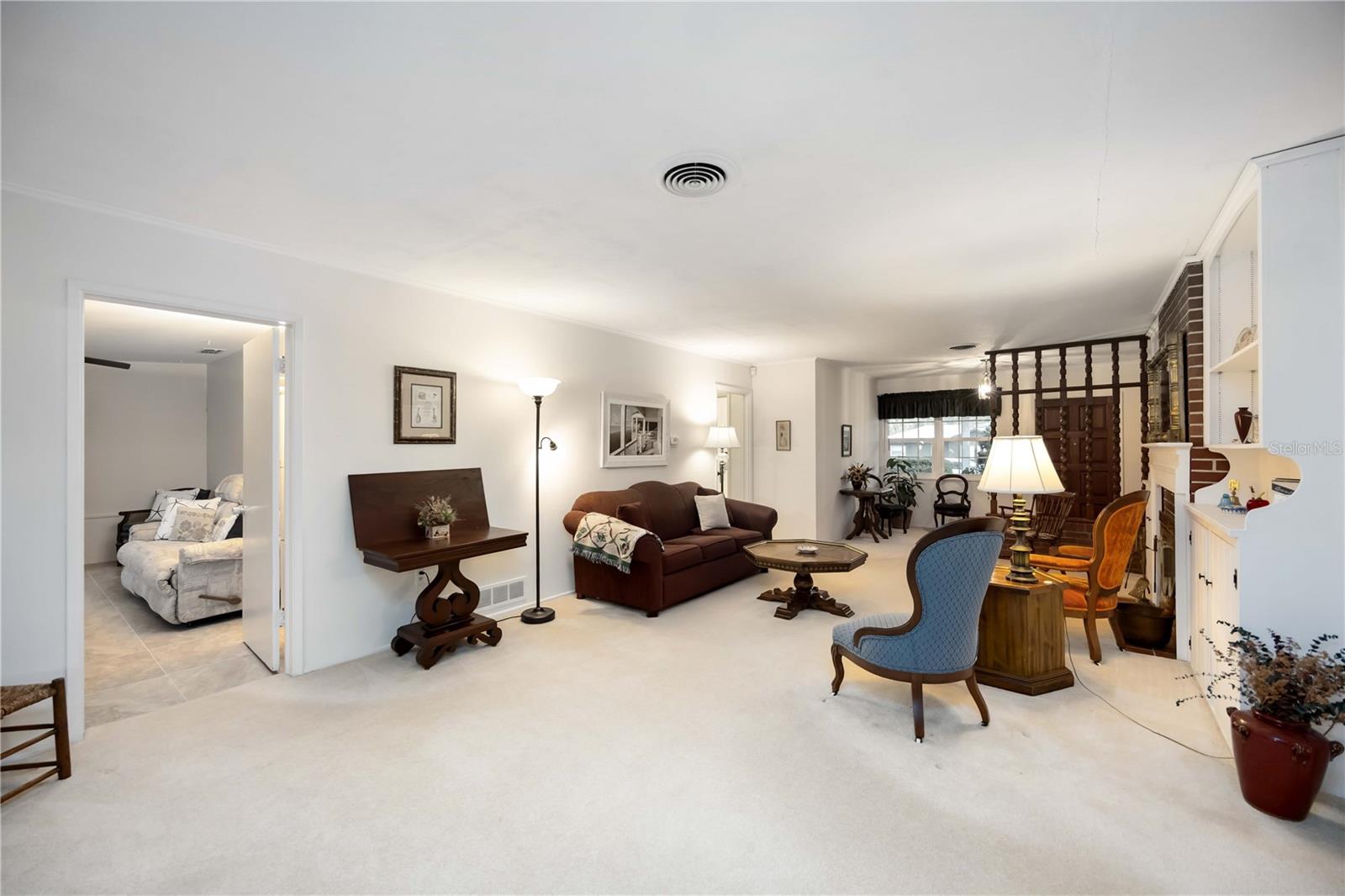 WHITFIELD ESTATES BLKS 14-23 & 26 - Residential