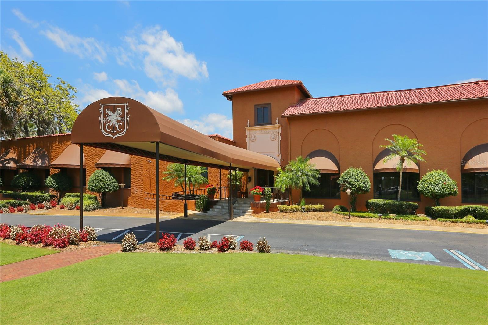 WHITFIELD ESTATES BLKS 14-23 & 26 - Residential