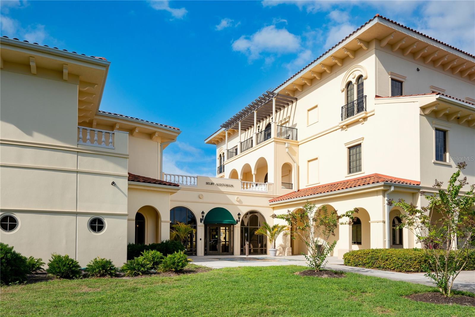 WHITFIELD ESTATES BLKS 14-23 & 26 - Residential