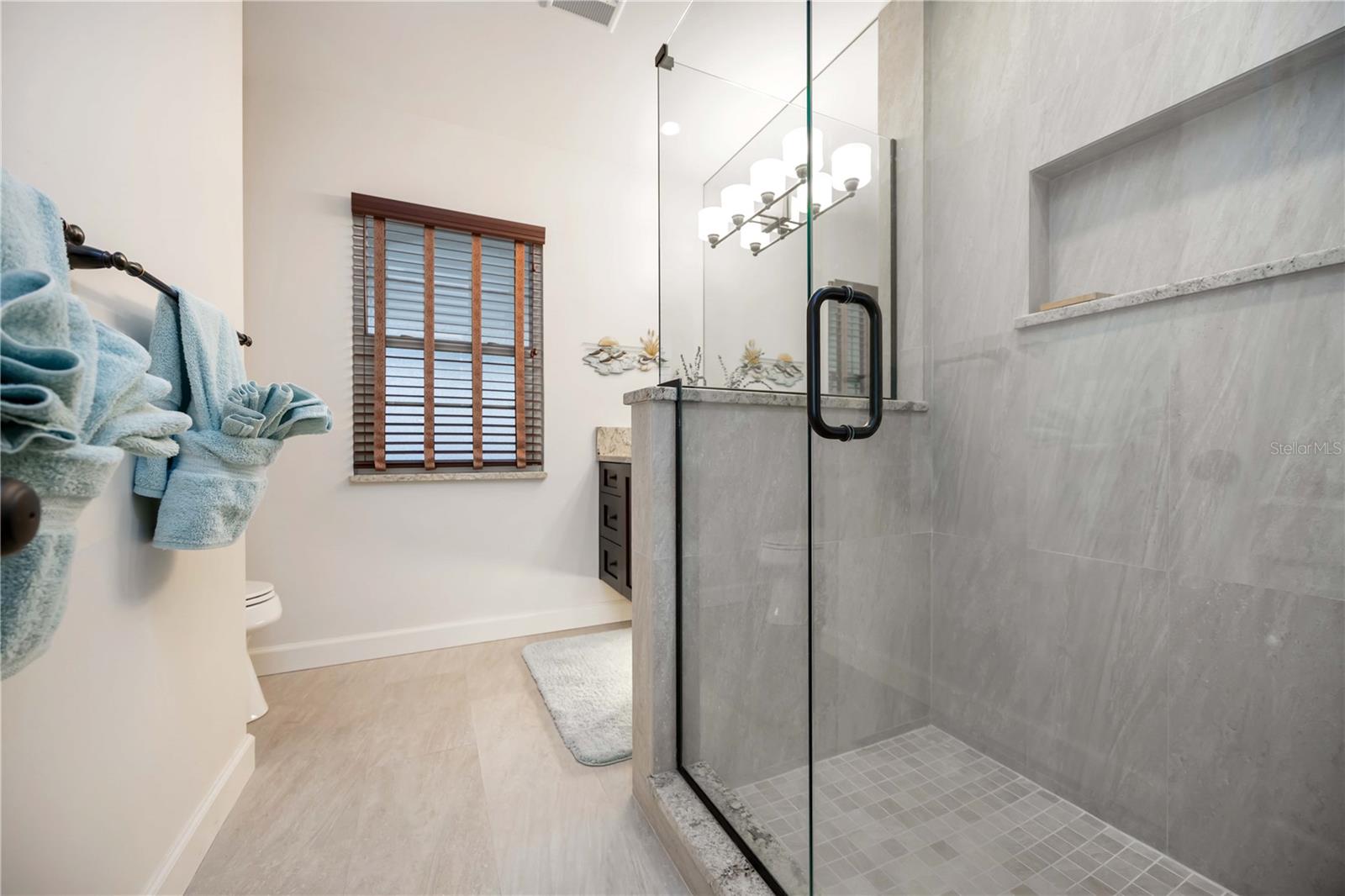 WHITFIELD ESTATES BLKS 14-23 & 26 - Residential