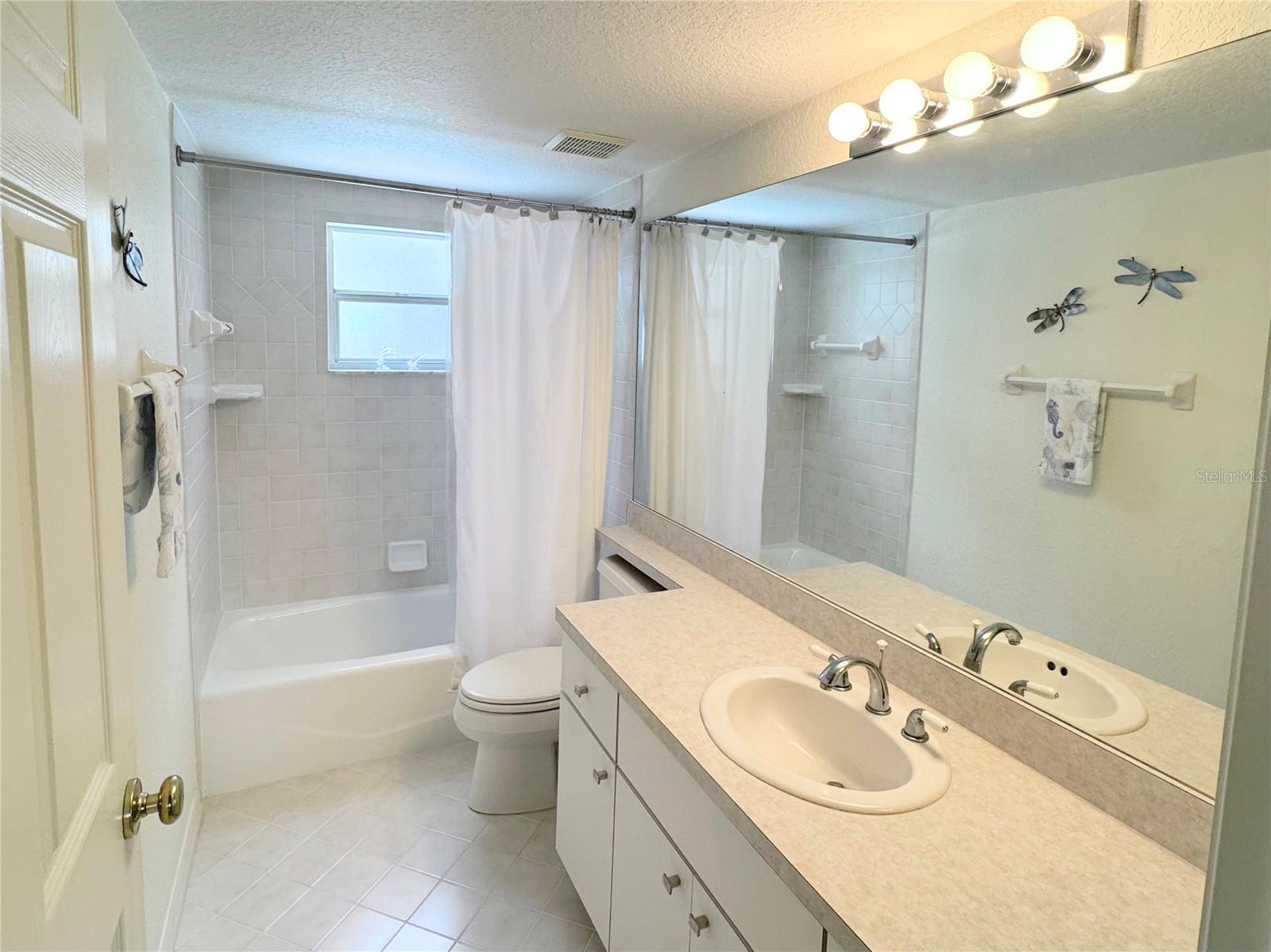 ASHLEY OAKS UNIT 2 - Residential