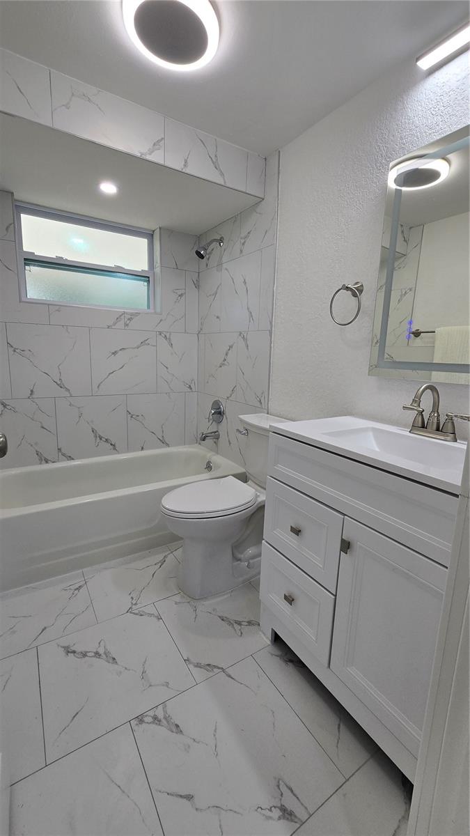 BEACON SQUARE - Residential