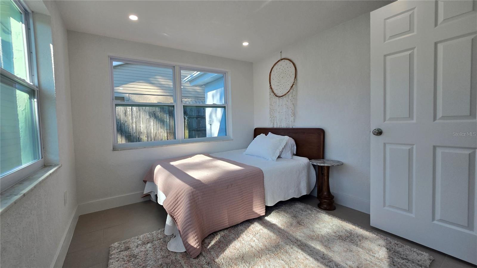 BEACON SQUARE - Residential