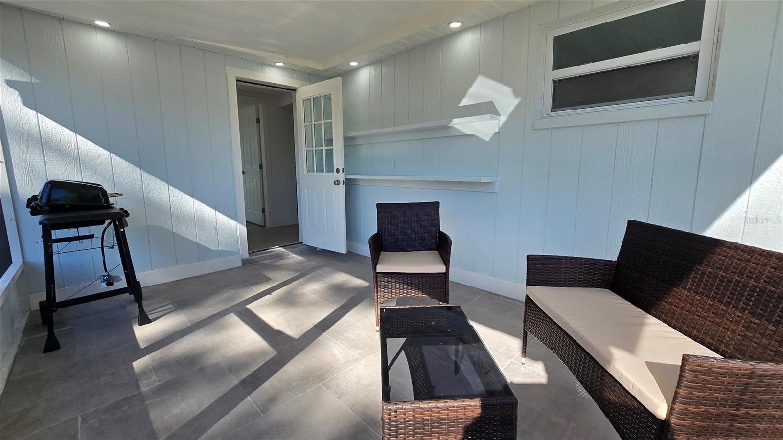 BEACON SQUARE - Residential